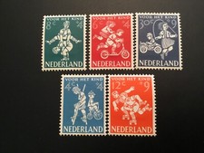 ICOLLECTZONE  Netherlands B326-30 children VF hinged