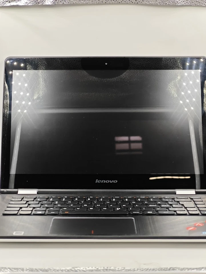 Lenovo Yoga 500-14IBD Laptop 14" - Intel Pentium, 4GB RAM, Senza SSD - Immagine 2 di 4