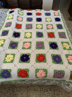 Handmade Crochet Knitted Bed Spread Coverlet With Flowers Sz 72x38 - NEW