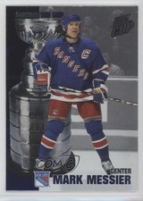 2002-03 Pacific Quest for the Cup Raising the Cup Mark Messier #10 HOF w1s