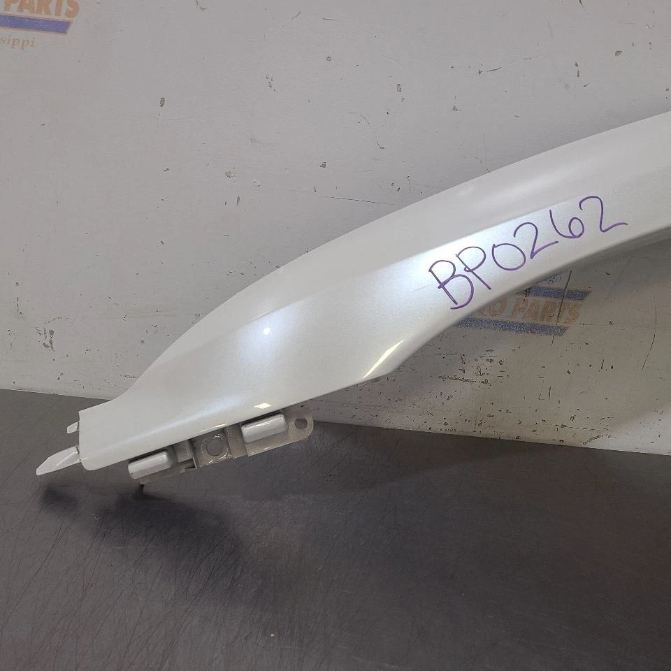 08 2008 LEXUS GX470 FENDER FLARE MOULDING WHITE LEFT DRIVER - Image 3 of 4