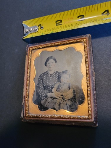 Antique Half Case Daguerreotype Photo Mother & Child Tin Type? - Picture 7 of 8
