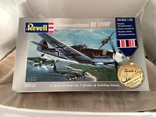 Revell MESSERSCHMITT BF 109F Scale 1:32 Plastic Model Kit #00012 Pre-Owned
