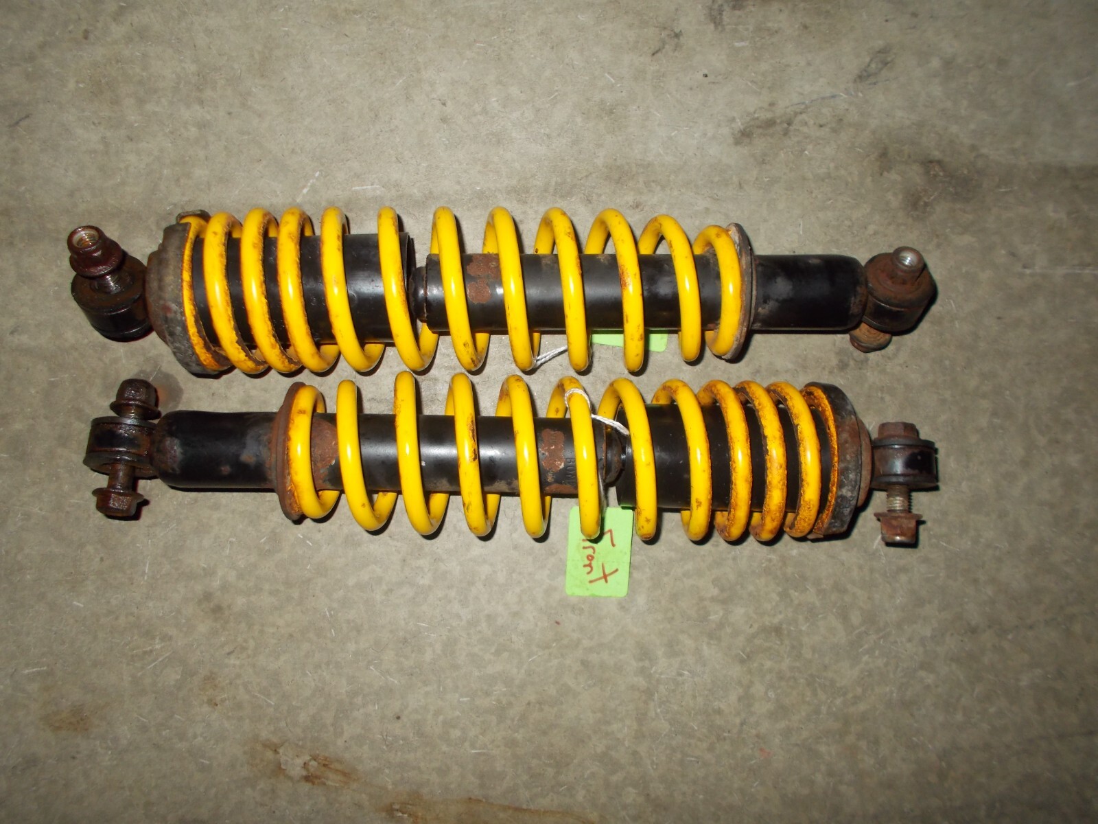 2004 Bombardier Traxter 500 MAX Left Right Front Shocks Suspension
