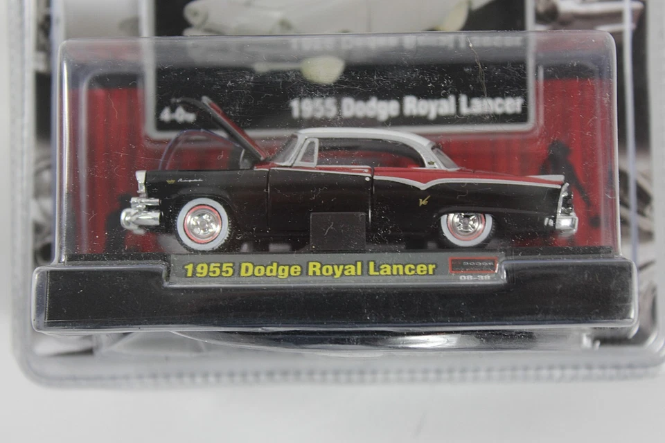 M2 Machines Auto-Thentics 1955 Dodge Royal Lancer with card MOP 2008 - Image 4 of 4