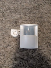 INSTEON Wireless Motion Detector Sensor Device Model 2842-222 - Used White