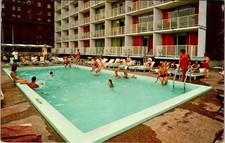 ST. LOUIS MISSOURI BEL AIR HOTEL, TRADER VIC'S, MISS HULLING'S VIEW OF POOL PCRD
