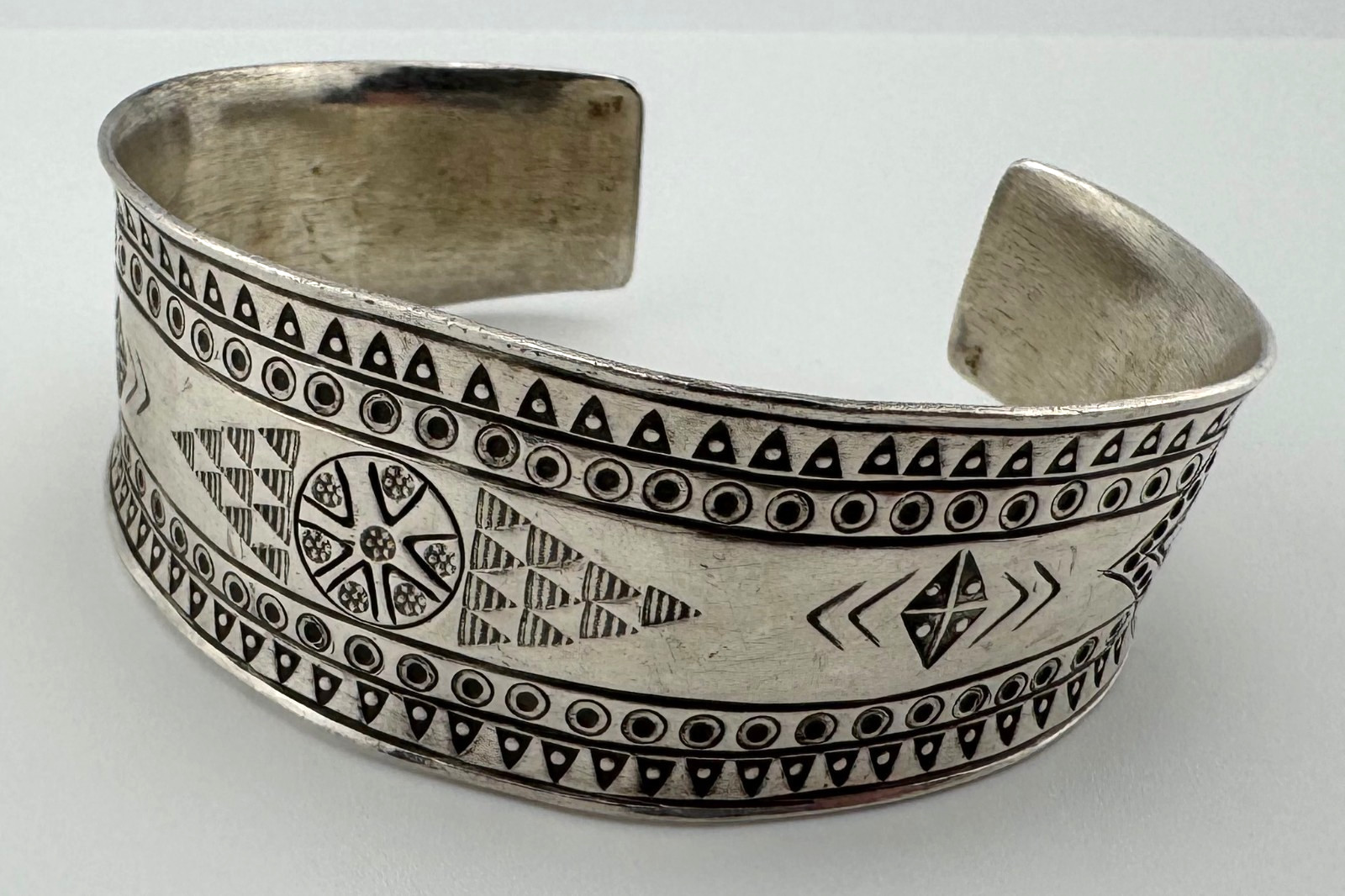 Handmade Native Style Cuff Bracelet Sterling Silv… - image 1
