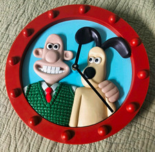 Wallace & Gromit Round Analog Wall Clock Plastic Frame Battery Aardman