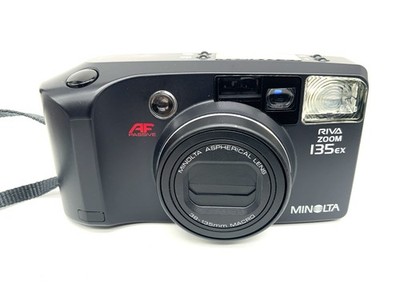 Minolta Riva Zoom 135 EX Point&Shoot mit Aspherical 38-135mm Macro Analogkamera