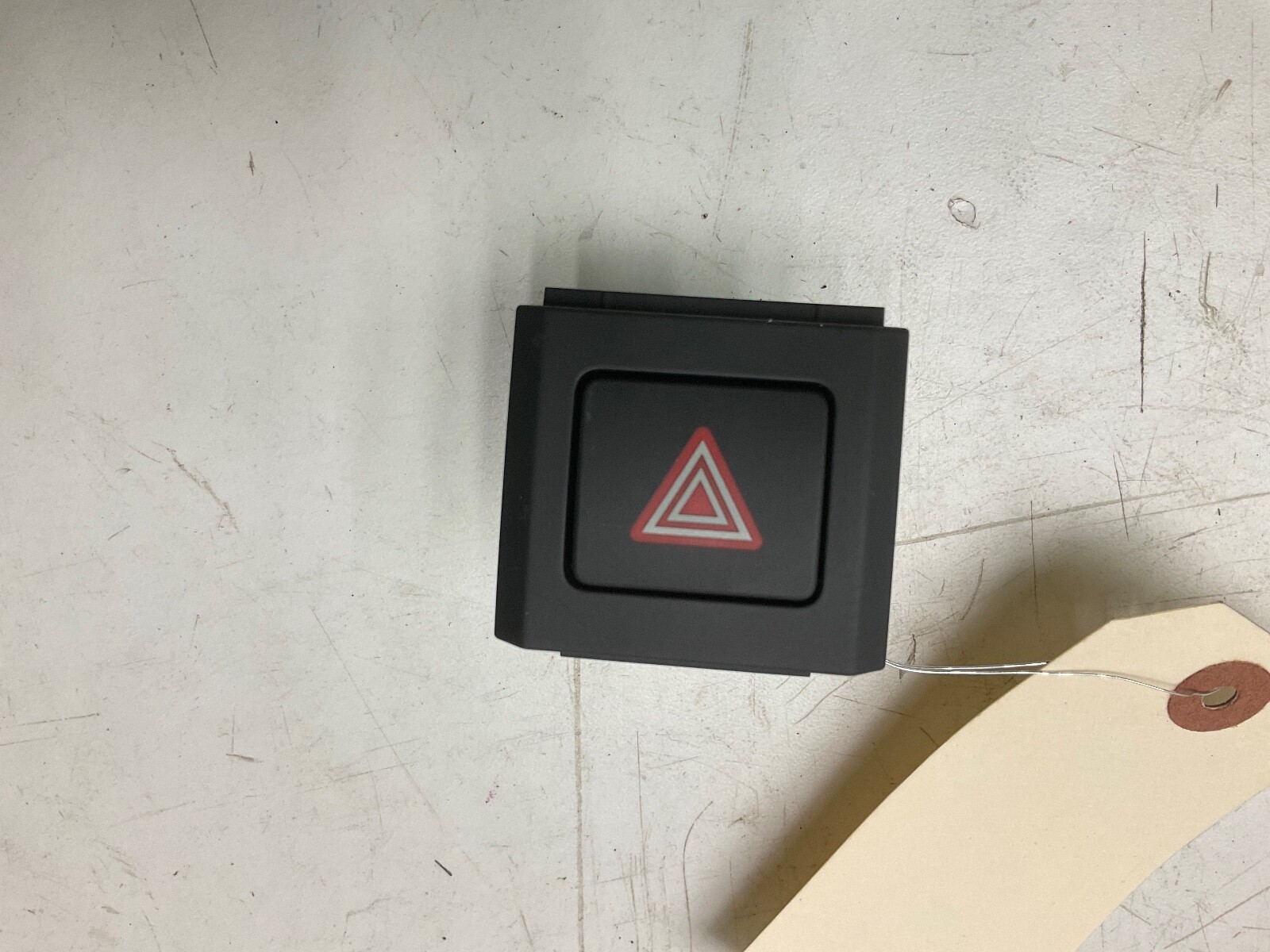 2018 - 2025 AUDI S4 A4 DASH HAZARD LIGHT FLASHERS CONTROL SWITCH OEM 8W0941509A
