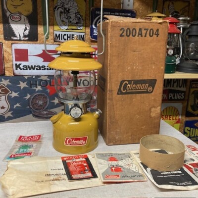 Coleman 200A704 Laterne Gold Bond Made in May 1972 Vintage mit Box Anleitung