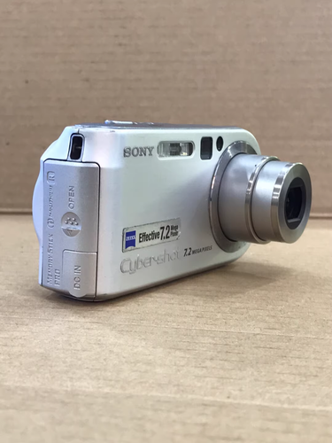 Sony Cyber-shot DSC-P200 7.2MP 3x Optical Zoom CCD Digital Camera - Retro Camera - Picture 10 of 11