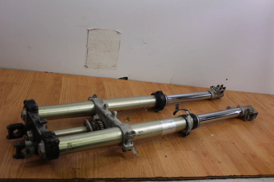 Yamaha YZ250 1989 suspensión delantera/horquillas/abrazaderas triples Foto 2 de 4