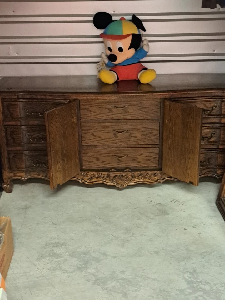 MUY BONITOS juegos de dormitorio muebles antiguos vintage Foto 2 de 4