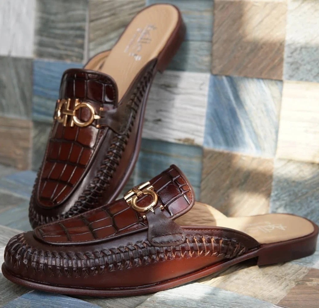 Handgefertigte Alligator strukturierte Leder Pantoletten, Herren Krokodilleder elegante Hausschuhe