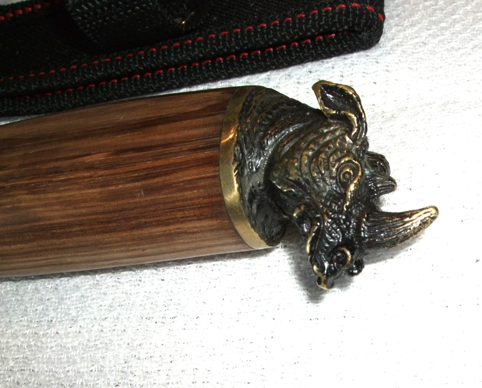 Jagdmesser mit Holzgriff / Tierkopf am Ende und Hülle - Columbia Fujunjie - Bild 4 von 4