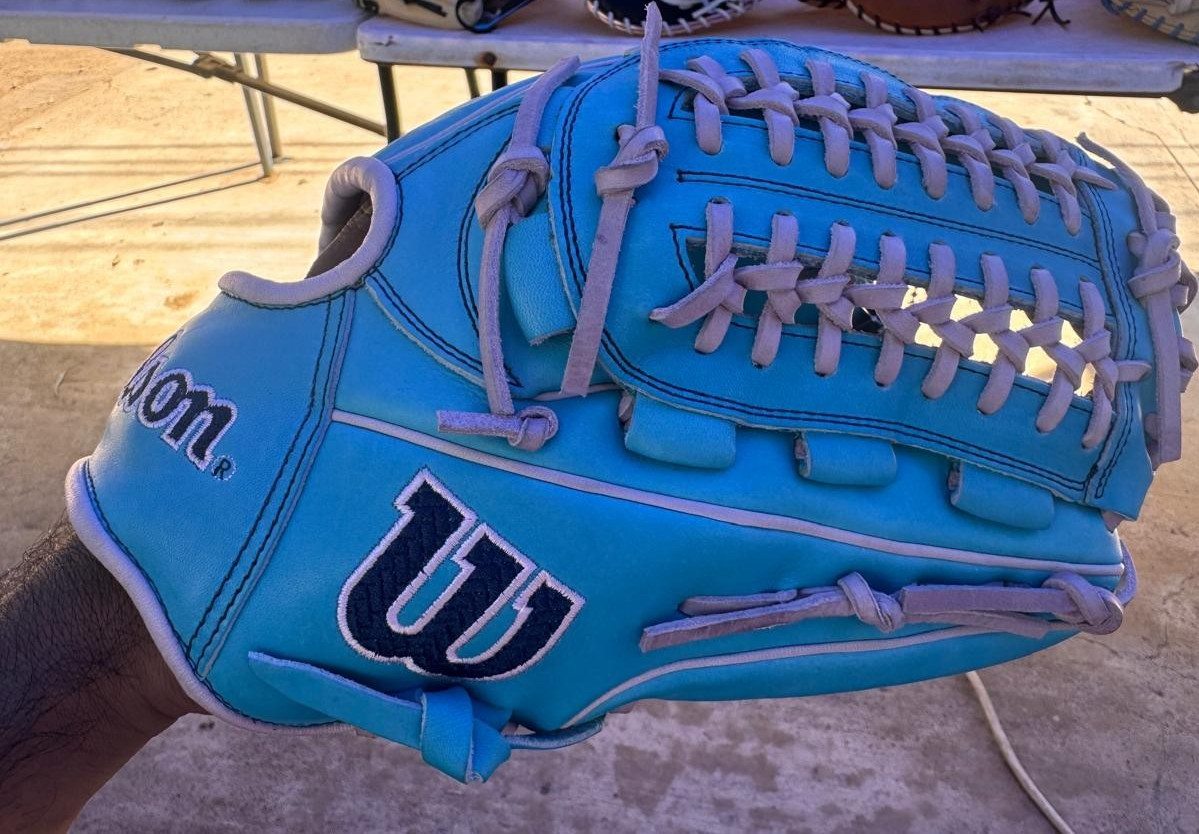 Wilson A2000 D25 12.25" Blue/Gray Leather RHT