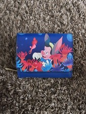PORTEFEUILLE DISNEY LOUNGEFLY PINOCCHIO SOUS-MARIN TRIPLE FERMETURE ÉCLAIR