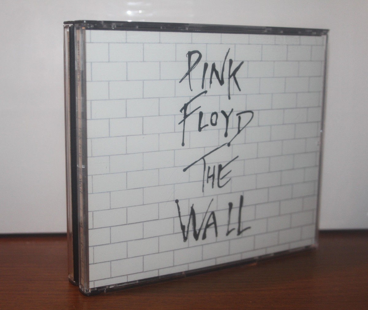 Pink Floyd ‎– The Wall Oct-1994, 2 Discs with Booklet 724383124329