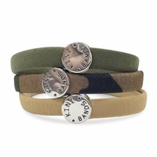 Elastic hair bands for women can also be worn as bracelet