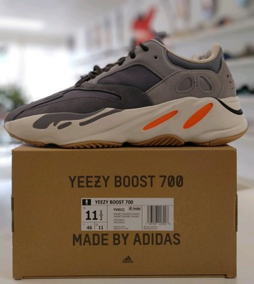 yeezy 700 size 11.5