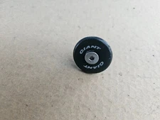 Early 2000s Giant Carbon Fiber 1-1/8" Threadless Headset Top Cap Black + Bolt