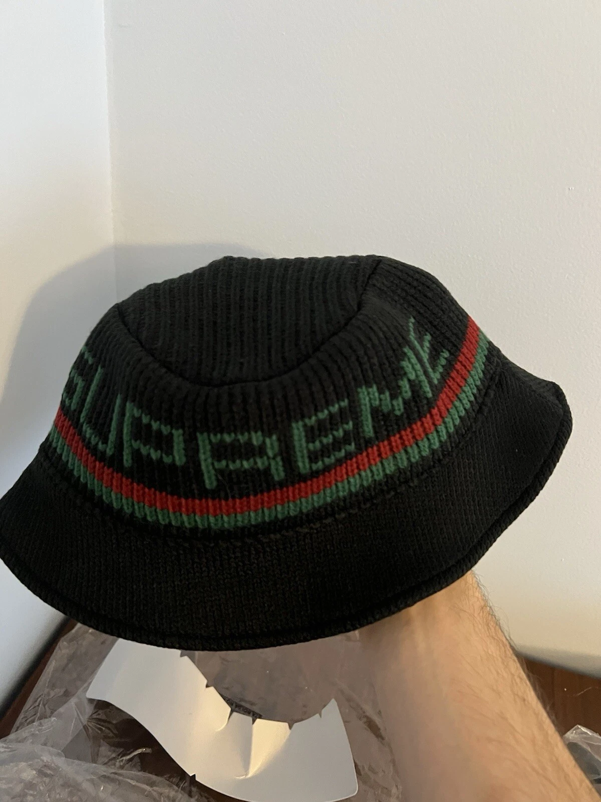 Concasseur logo tricot suprême noir vert rouge taille M/L