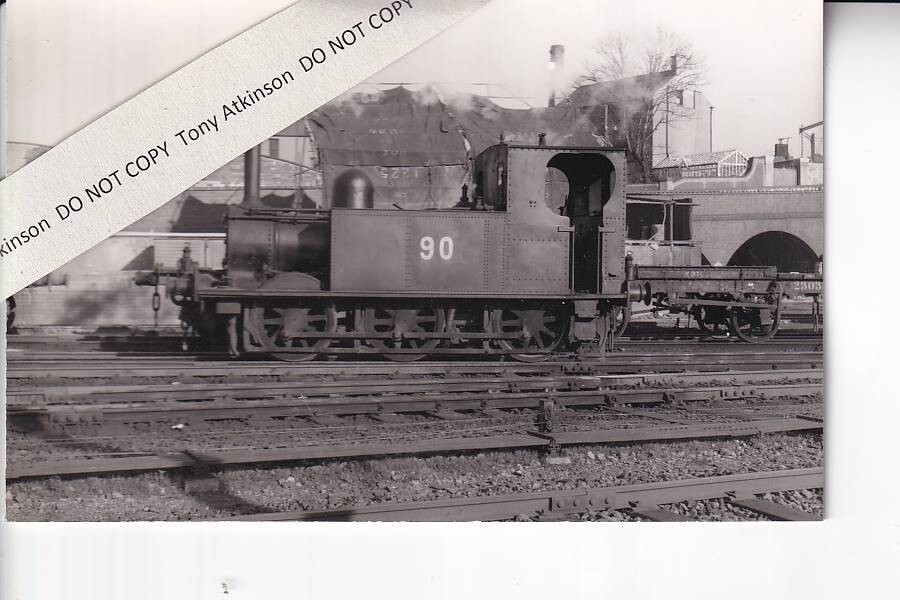 IRLANDÉS - CIE - EX GREAT SOUTH RLY - J30 0-6-0T NO. 90 - FOTO #5344