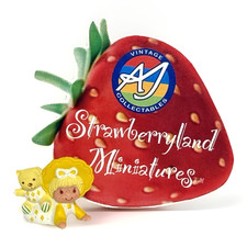     Vintage Strawberry Shortcake Butter Cookie Crawling Strawberryland Mini