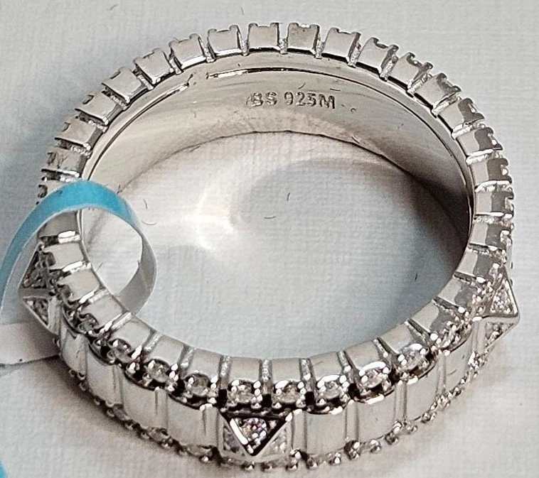 Sterling Silver Moissanite Spinner Ring - Size 8 - Image 2 of 3