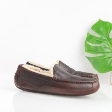 UGG Mens Ascot Slippers Size 11 Brown Leather Sheepskin Moc Slip On Loafers Shoe