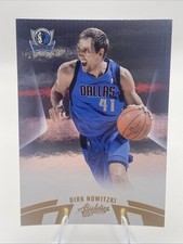 2010-11 Absolute Memorabilia Dirk Nowitzki #12 HOF