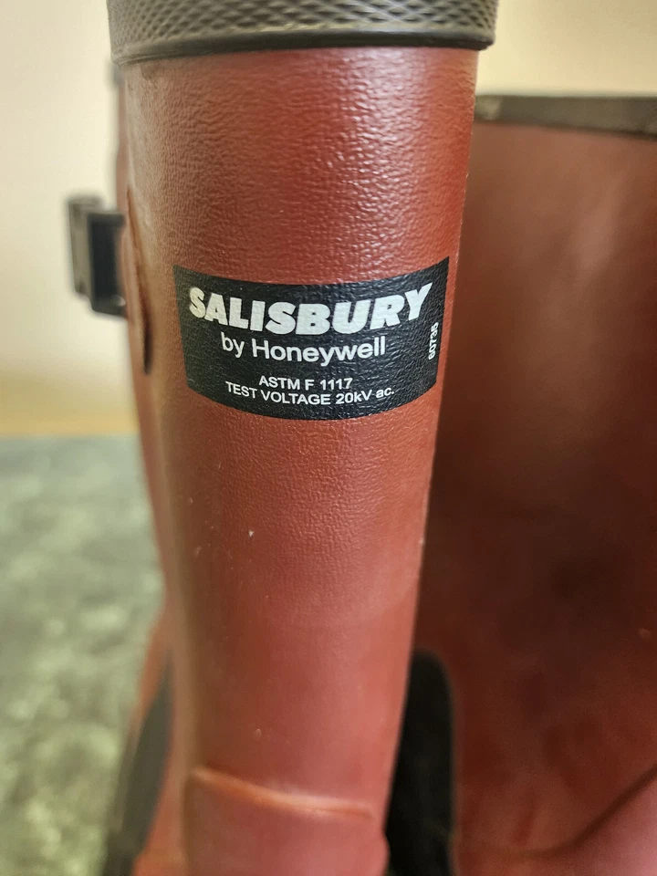 Honeywell Salisbury Overboot Boot 11 Work ASTM F1117 Test Voltage 20KV - Image 2 of 4