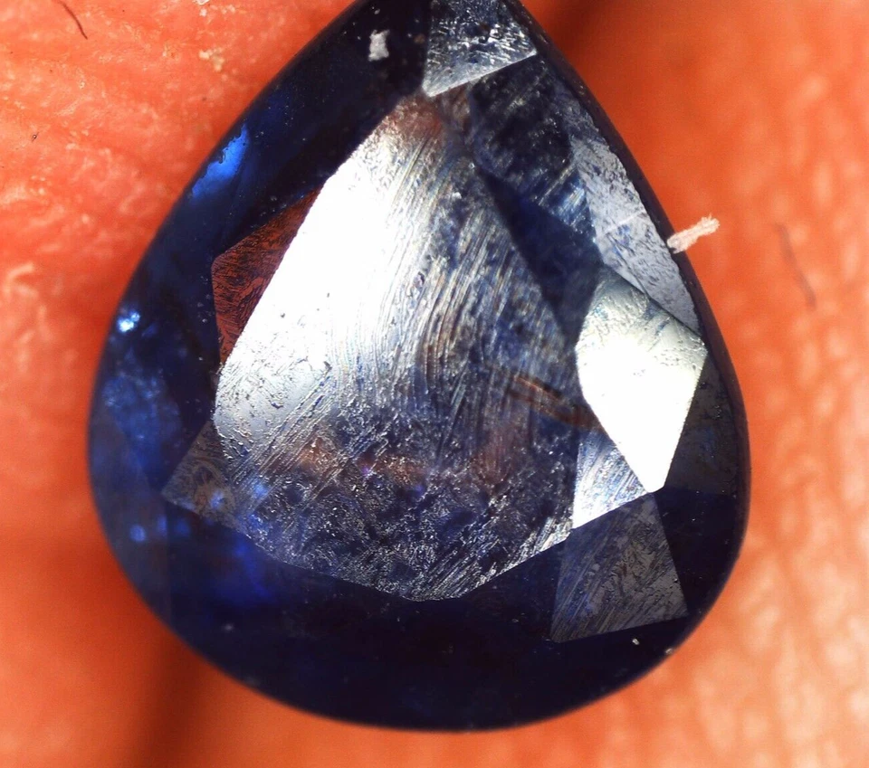 Un Zafiro faceteado de @ 0.50 cts TALLA PERA - COLOMBIA - Imagen 4 de 4