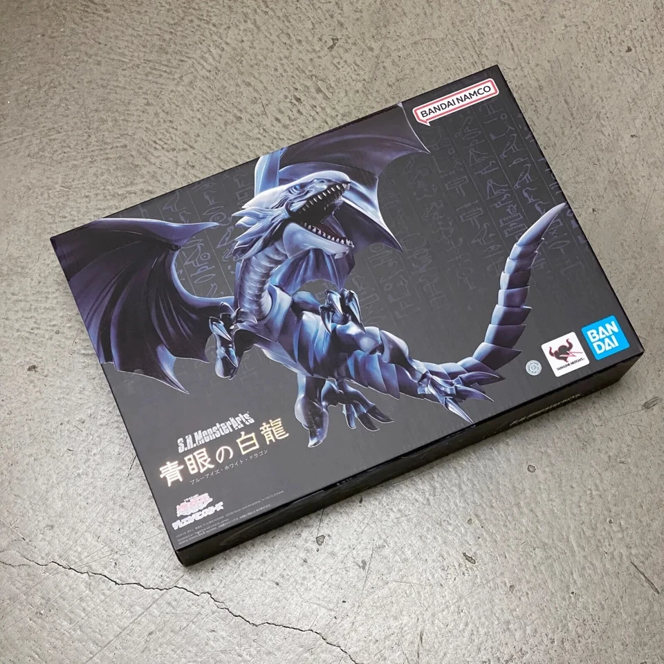 Blue-Eyes White Dragon "Yu-Gi-Oh! Duel Monsters" S.H.MonsterArts Action Figure
