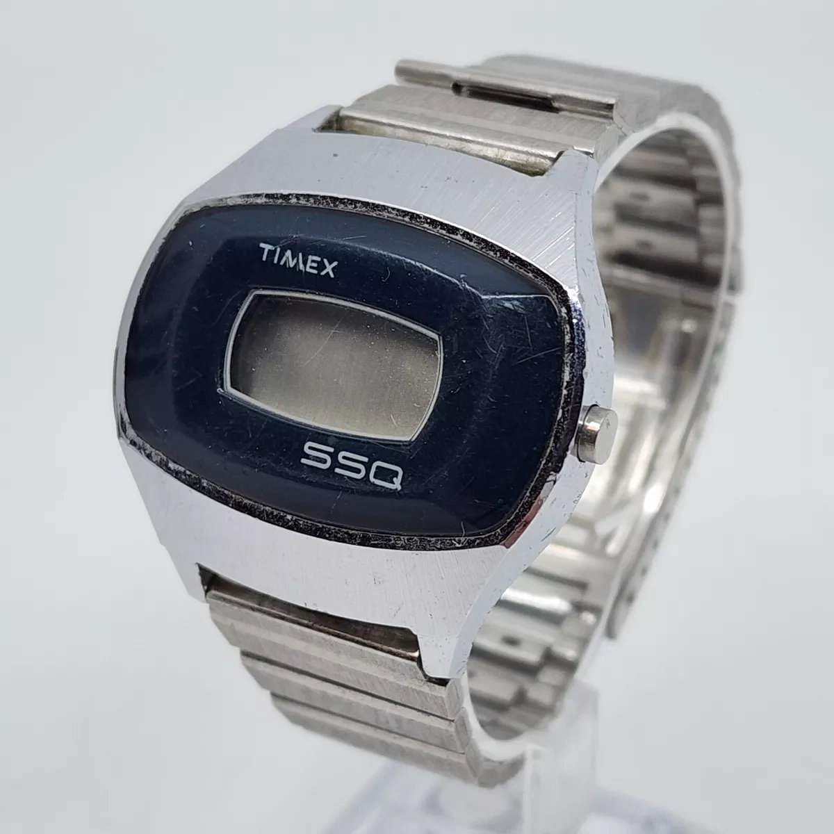 Timex ssq lcd watch top