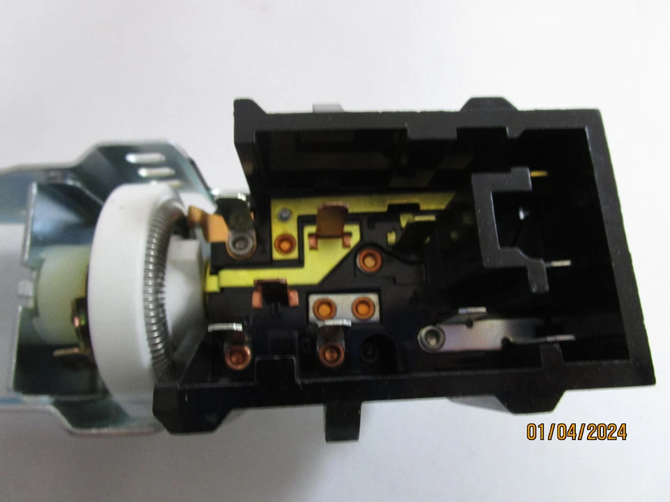 Headlight Switch Standard DS-615 fits 91-94 Lincoln Town Car - Image 3 of 4