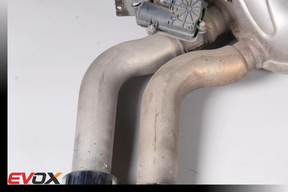 Silenciador de escape trasero 15-20 AUDI S3 cuatro puntas OEM Foto 4 de 4