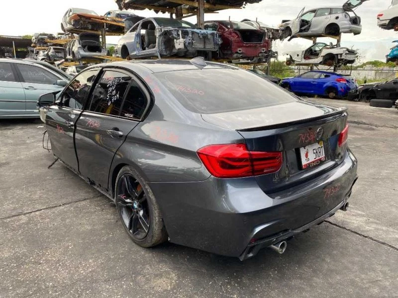 Brazo limpiaparabrisas lado izquierdo 2012 13 14 15 16 17 18 19 BMW 340i Foto 2 de 4