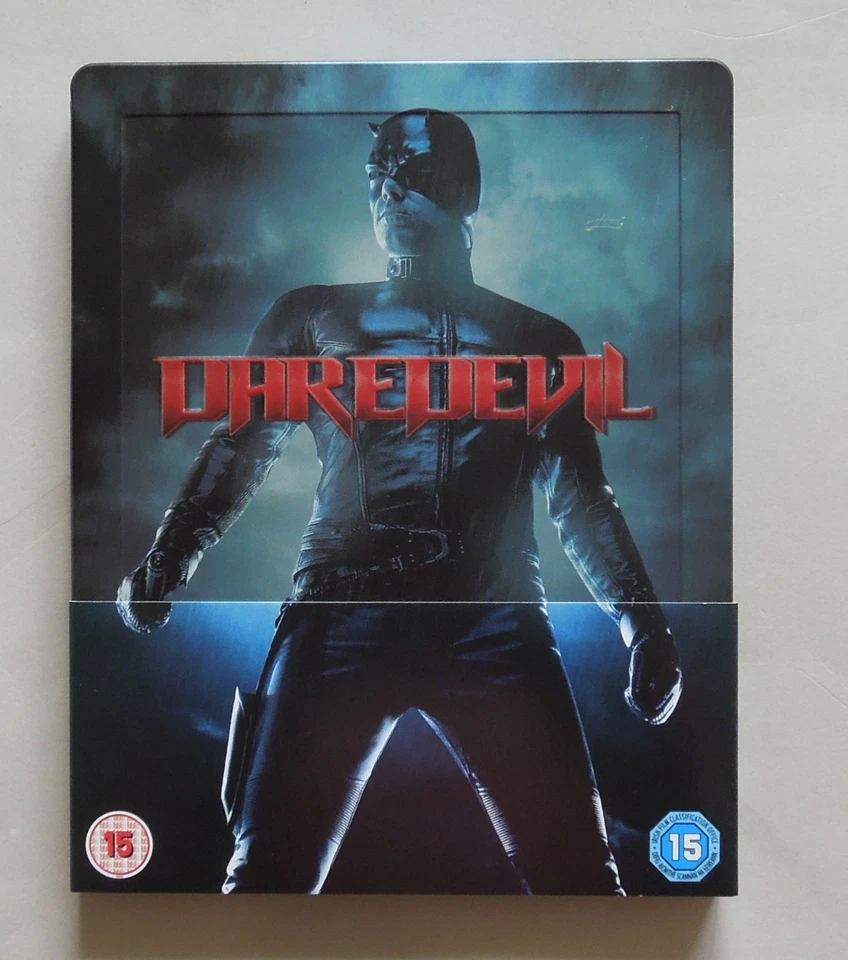 DAREDEVIL - UK BLU-RAY STEELBOOK * MARVEL - EMBOSSED TITLE - Image 2 of 4