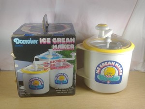Donvier Chillfast Ice Cream Maker 2 pt/1 qt Nikkal Industries
