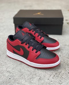 nike air jordan 1 low banned