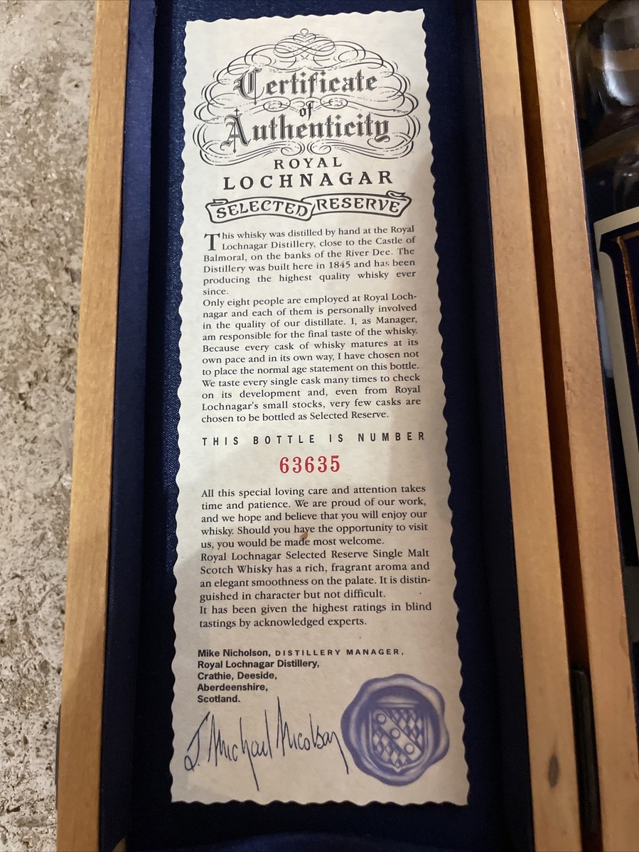 Vintage Royal Lochnagar Selected Reserve Highland Wooden Scotch