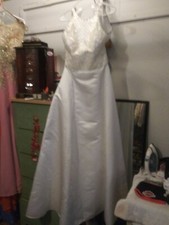 Beautiful white wedding gown, great condition, size 12, open mid back