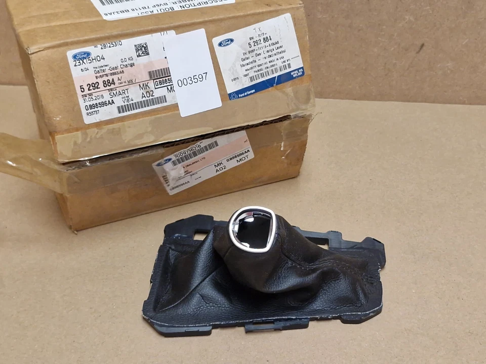 Genuine Ford Focus Mk3 Gear Shift Lever Cover 2011-2015 5292884 NEW OEM - Image 2 of 4