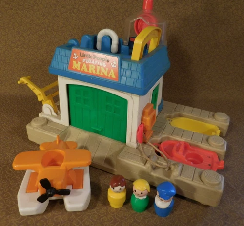 Vintage Fisher Price Little People Floating Marina 2582 Complete