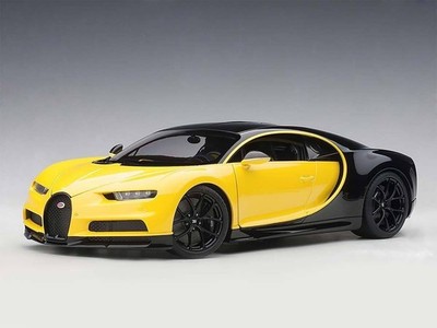 AUTOART * BUGATTI CHIRON * YELLOW & BLACK * OVP * 1:18 * NEW