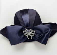 Whittall Shon Women s Blue Wool Rhinestone Pin 22.5 Head Size Wool Felt Bow