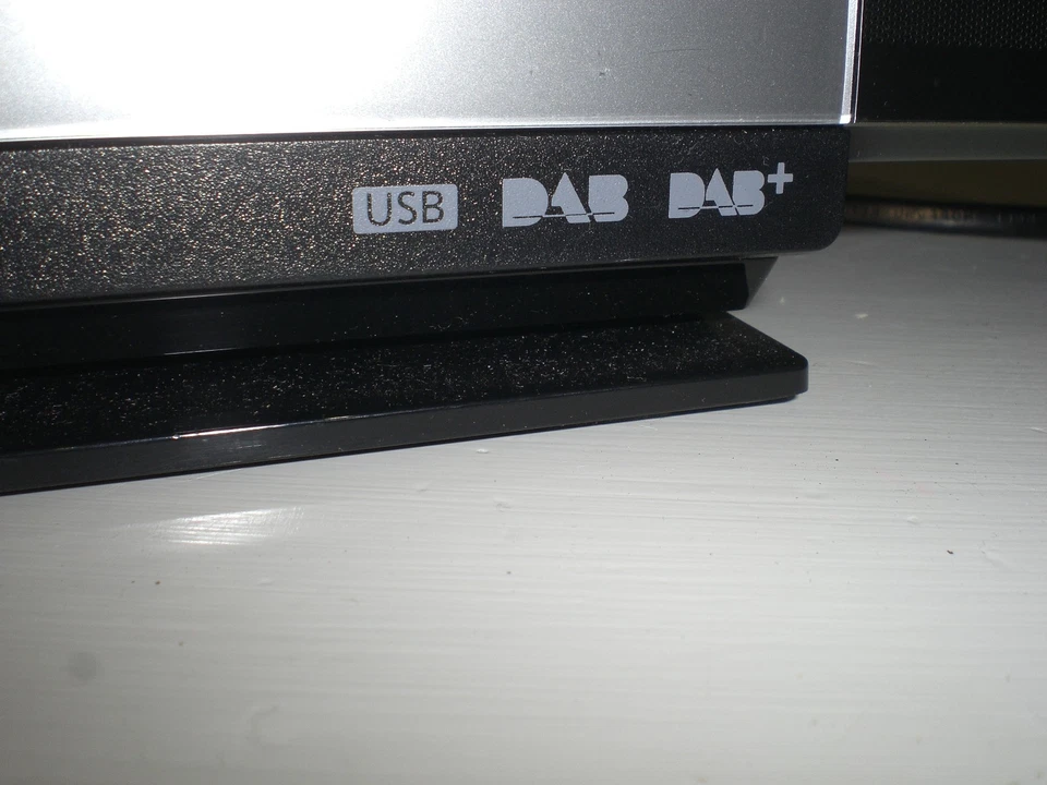 Panasonic SC-HC37DB DAB Radio / USB / CD Player / Ipod Dock - Image 3 of 4